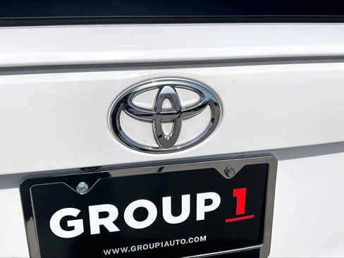 Used 2024 Toyota RAV4 XLE image 31