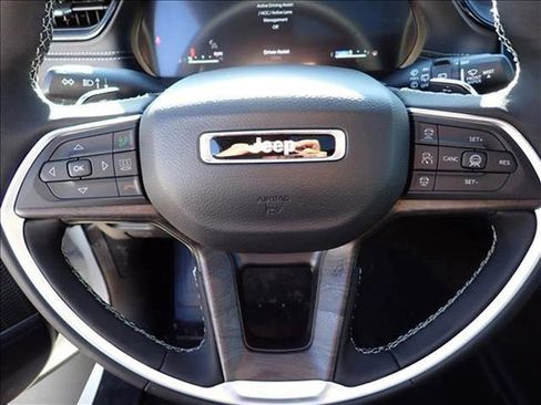 New 2026 Jeep Grand Cherokee L Limited AWD/4WD image 20