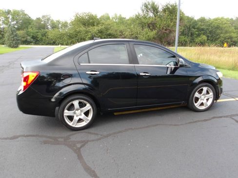 Used 2012 Chevrolet Sonic LTZ FWD image 11