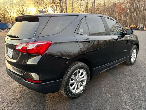 Used 2020 Chevrolet Equinox LS image 8
