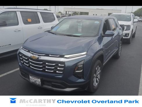 Used 2025 Chevrolet Equinox LT FWD image 7