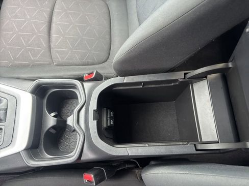 Used 2019 Toyota RAV4 XLE image 21