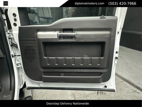 Used 2016 Ford F350 Lariat w/ Lariat Interior Package image 24