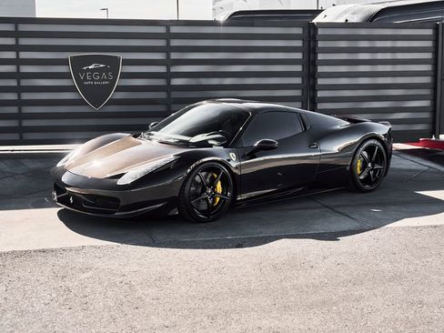 Used 2015 Ferrari 458 Spider RWD image 6