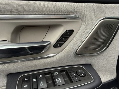 Used 2023 RAM 1500 Limited image 26