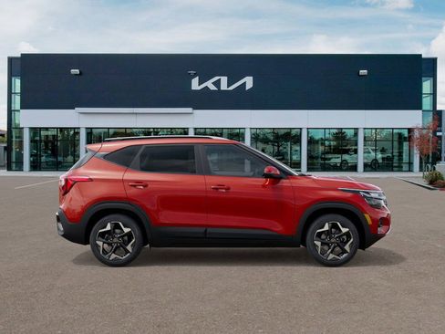 New 2026 Kia Seltos S image 7