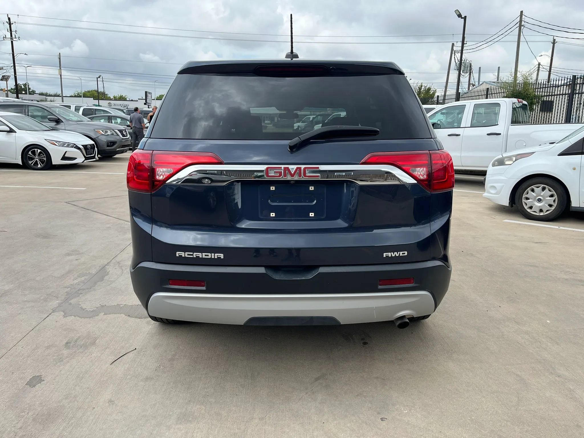 Used 2019 GMC Acadia SLE AWD/4WD image 7
