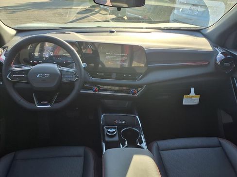 New 2026 Chevrolet Equinox RS image 3