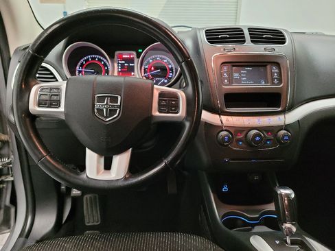 Used 2017 Dodge Journey SE w/ Flexible Seating Group FWD image 22