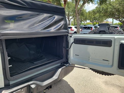 Used 2022 Ford Bronco Wildtrak AWD/4WD image 9