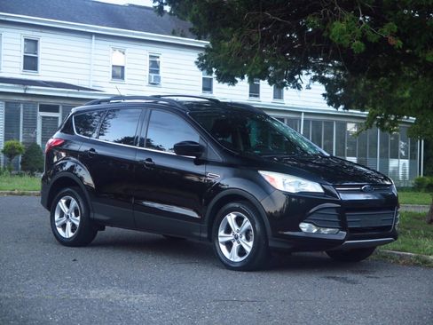 Used 2016 Ford Escape SE w/ Equipment Group 201A FWD image 6