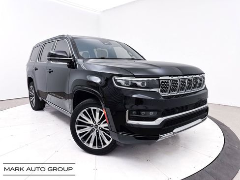 Used 2022 Jeep Grand Wagoneer Series III w/ Flexible Seating Group image 4