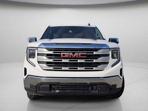 Used 2023 GMC Sierra 1500 SLE image 3