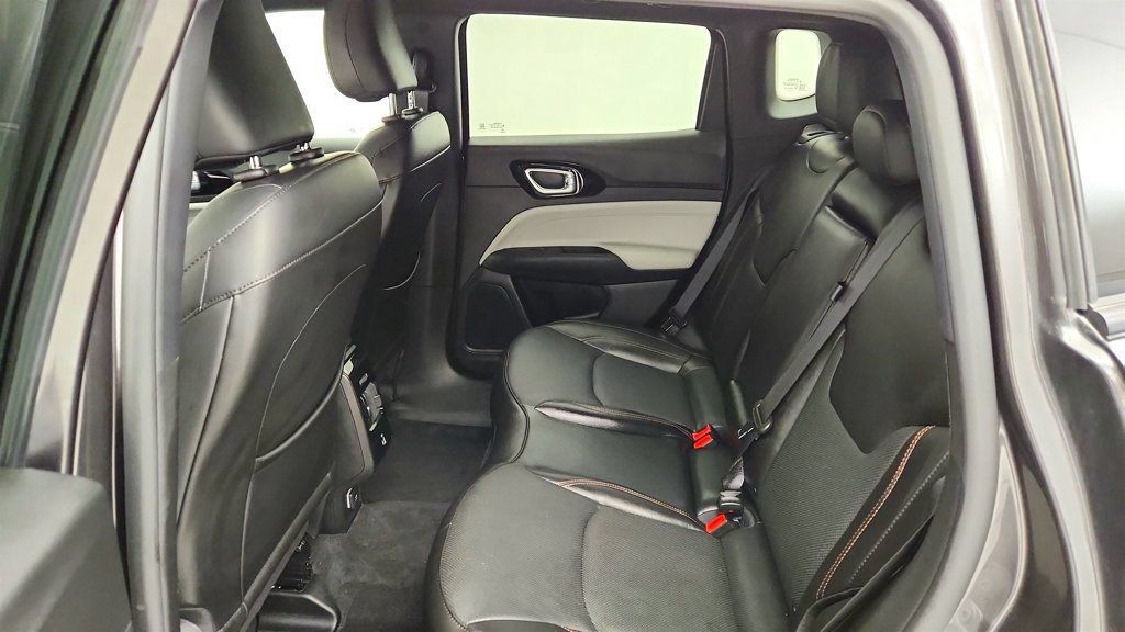 Used 2023 Jeep Compass Limited w/ Elite Group AWD/4WD image 19