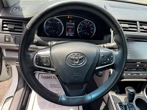 Certified 2017 Toyota Camry XLE w/ Moonroof Package FWD image 13