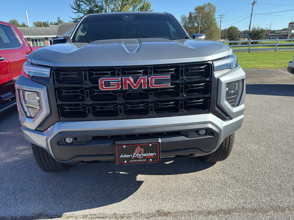 Used 2024 GMC Canyon Elevation w/ Elevation Premium Package AWD/4WD image 4