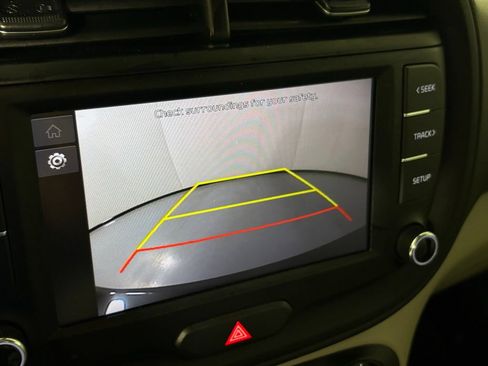 Used 2023 Kia Soul LX w/ Option Group 015 FWD image 24