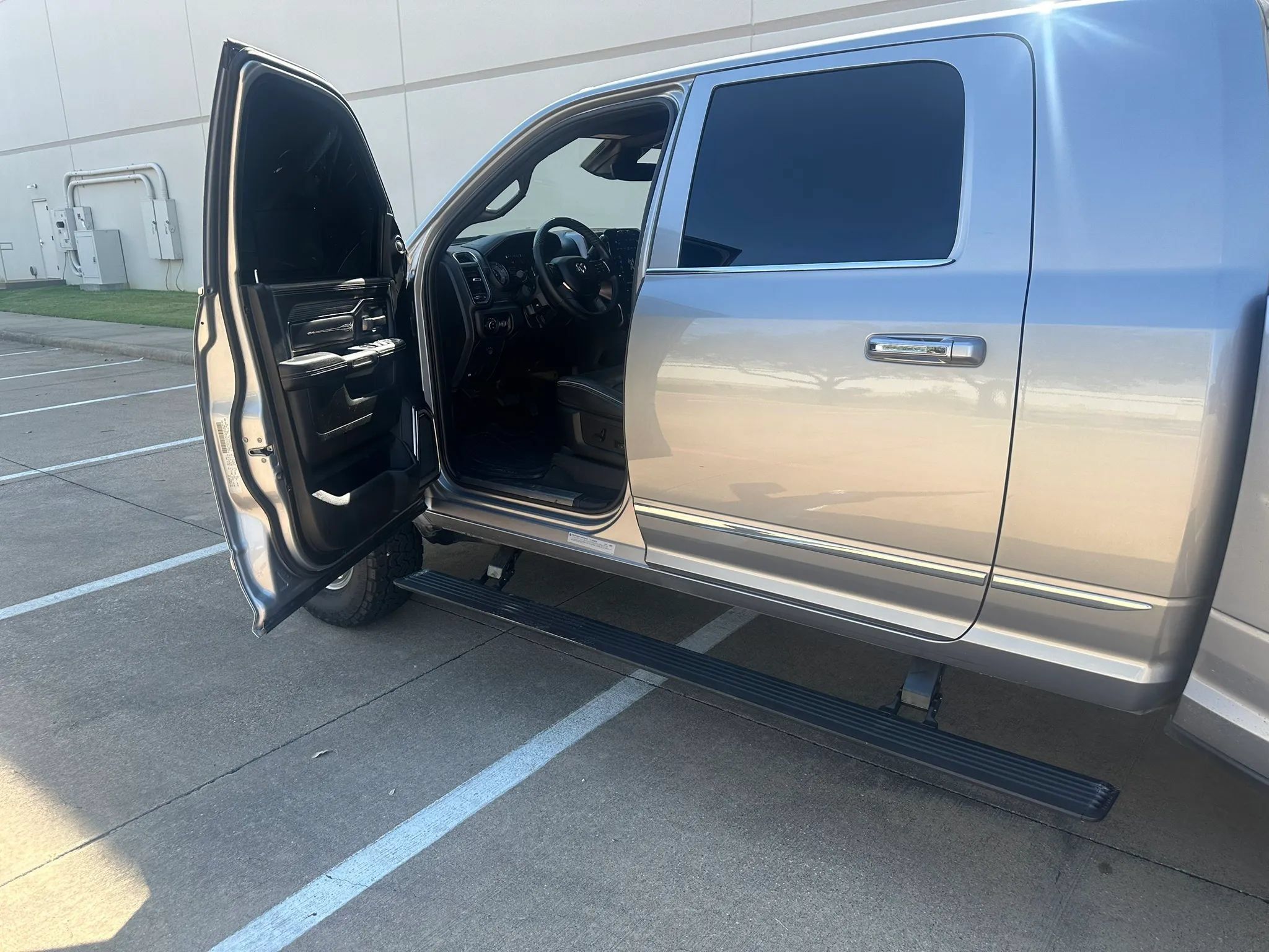 Used 2020 RAM 3500 Limited AWD/4WD image 17