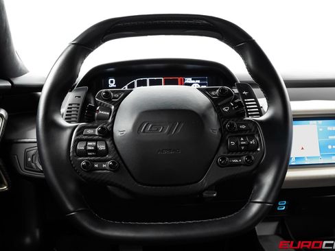 Used 2019 Ford GT RWD image 40