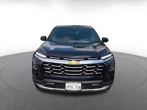 Used 2025 Chevrolet Equinox LT FWD image 4