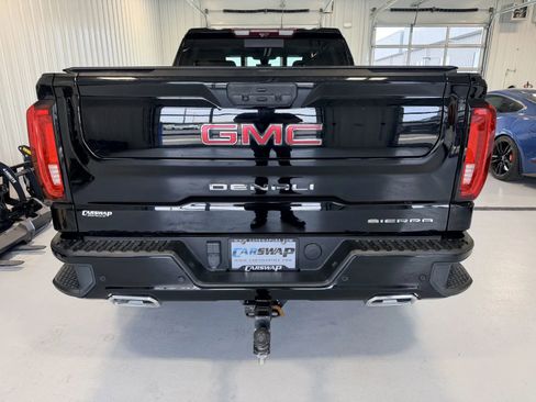 Used 2021 GMC Sierra 1500 Denali w/ Technology Package AWD/4WD image 4