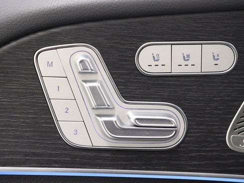 Certified 2025 Mercedes-Benz GLS 450 4MATIC image 24