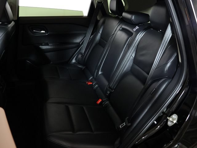 Used 2023 Nissan Rogue SL AWD/4WD image 13