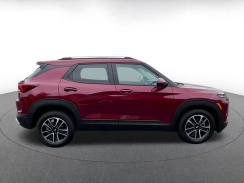 Used 2025 Chevrolet TrailBlazer LT image 16