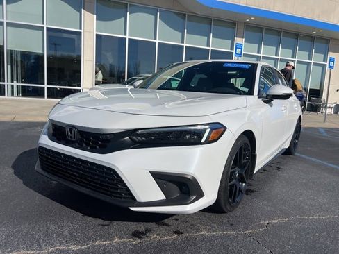 Certified 2024 Honda Civic Sport Touring image 2