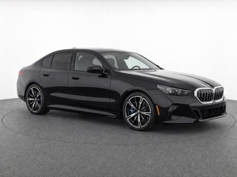 Used 2024 BMW 540i xDrive w/ Executive Package AWD/4WD image 28