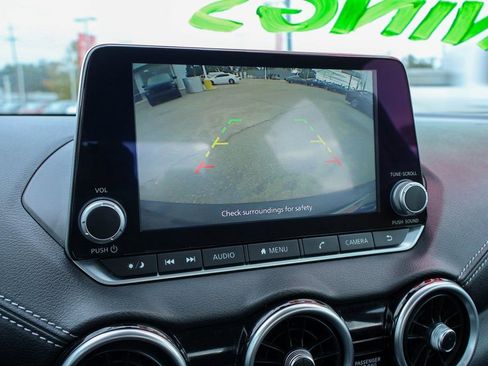 Used 2023 Nissan Sentra SV image 4