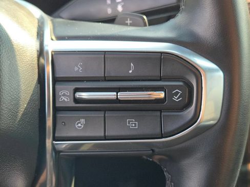 Used 2025 GMC Terrain Elevation AWD/4WD image 33