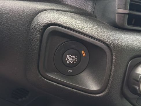 Used 2024 Jeep Wrangler Unlimited Sport AWD/4WD image 28
