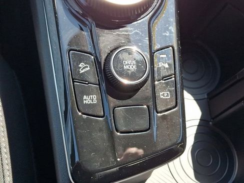 Used 2025 Kia Sportage LX image 22