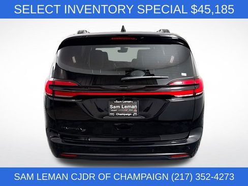 New 2026 Chrysler Pacifica Select w/ S Appearance Package FWD image 6