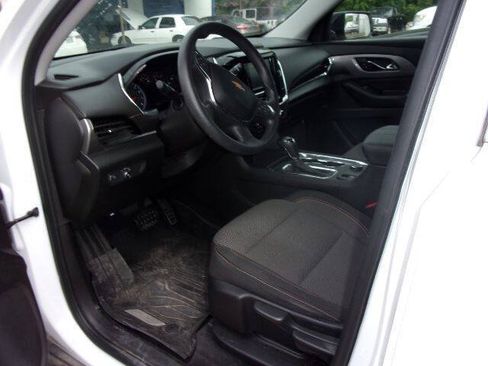 Used 2019 Chevrolet Traverse LS w/ LPO, Floor Liner Package FWD image 11