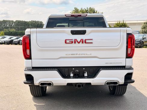 Used 2023 GMC Sierra 1500 Denali AWD/4WD image 10