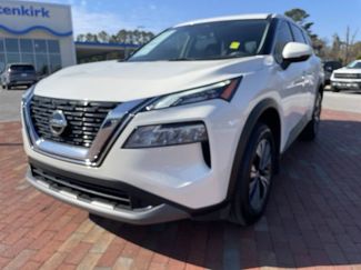 Used 2021 Nissan Rogue SV video 1