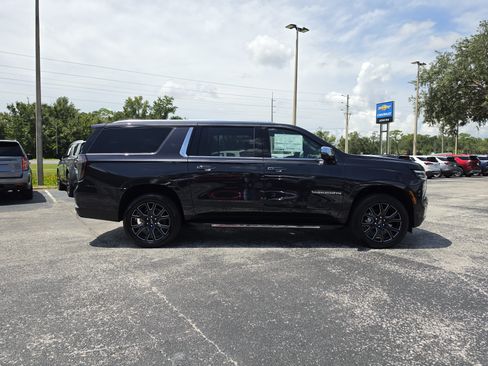 New 2026 Chevrolet Suburban Premier w/ Sun And Tow Package RWD image 3