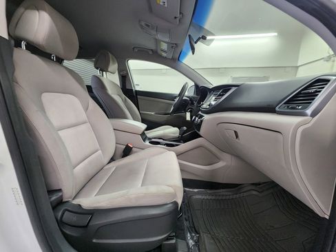 Used 2016 Hyundai Tucson SE w/ Option Group 02 image 23