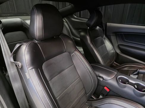 Used 2020 Ford Mustang GT Premium w/ GT Performance Package RWD image 34