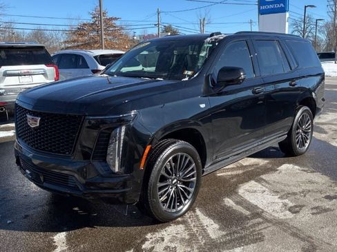 Used 2025 Cadillac Escalade Sport Platinum w/ LPO, Floor Liner Package image 1
