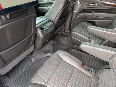 Certified 2024 Cadillac Escalade Sport Platinum w/ LPO, ONYX Package image 19