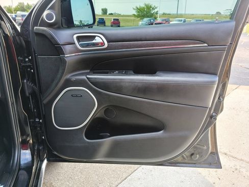Used 2019 Jeep Grand Cherokee Summit w/ Platinum Series Group AWD/4WD image 27