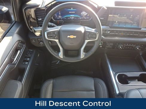 Used 2024 Chevrolet Silverado 3500 LTZ image 16