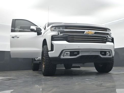 Used 2020 Chevrolet Silverado 1500 High Country w/ Technology Package AWD/4WD image 72