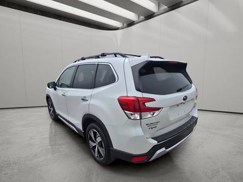 Used 2019 Subaru Forester Touring AWD/4WD image 3