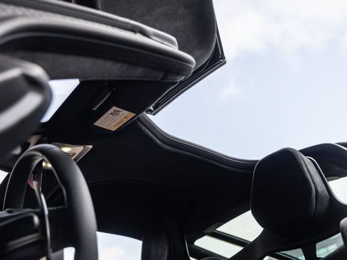 Used 2026 McLaren 750S RWD image 30