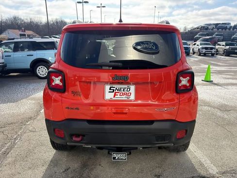 Used 2019 Jeep Renegade Trailhawk image 6