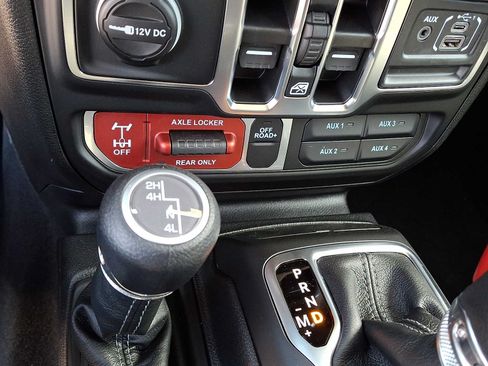 New 2026 Jeep Gladiator Sport AWD/4WD image 14
